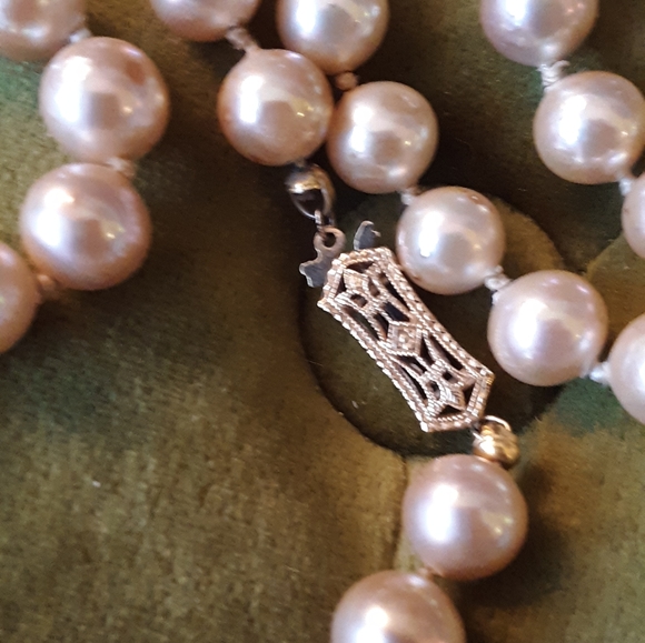 Vintage Faux Pearls Gold Clasp 30" - Picture 2 of 6